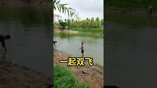 Amazing Big Cast Net Fishing   Traditional Net Catch Fishing in The River 65