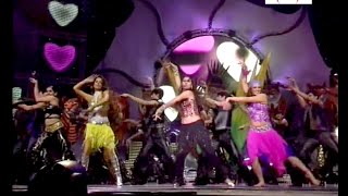 Lara Dutta, Esha Deol & Malaika Arora Live performance @ IIFA 2005