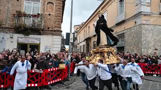 Vibo Valentia Pasqua 2023. L' AFFRUNTATA. INCONTRO TRA IL CRISTO RISORTO LA MADONNA E S.GIOVANNI.