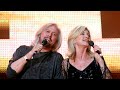 Barry Gibb & Olivia Newton-John -  Islands in The Stream - HD
