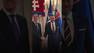 Generálny tajomník NATO Mark Rutte pricestoval na Slovensko.