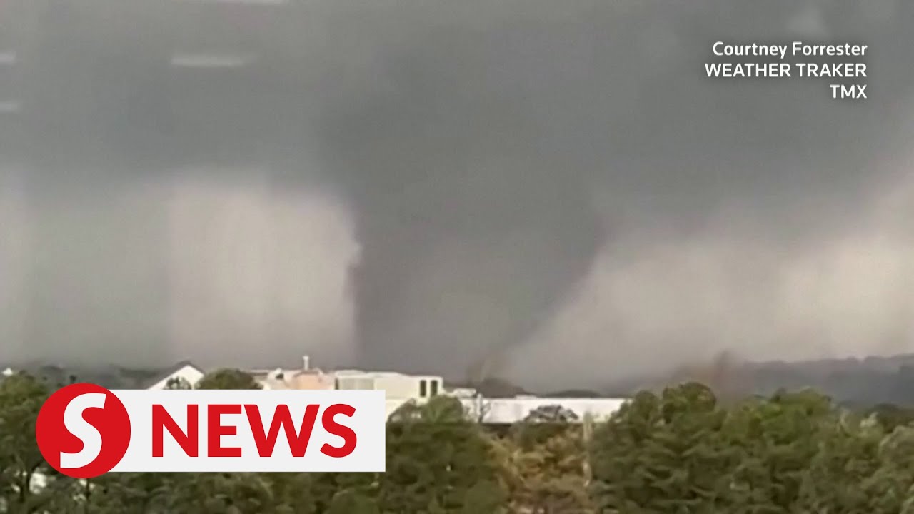 Deadly Tornadoes Sweep Through US Midwest And South - YouTube