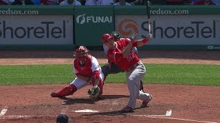 LAA@BOS: Trout doubles to bring in first Angels run