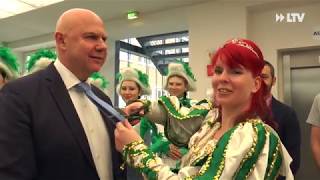 Die Frauen drehen auf - Weiberfastnacht in der Lausitz