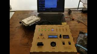 هو جهاز مسئول عن كشف اعطال الكنترول خارج السياره من خلال توصيل الكنترول بالفيشه الخاصة به ECU tester