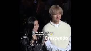 Tae imitating and teasing jisoo 😭 #fypシ #bts #kpop #blackpink