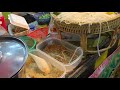 legendary street food egg wrapped pad thai 레전더 리 스트리트 에그 랩 팟 타이