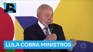 Lula cobra mais eficiência dos ministros em reunião que marca início da segunda metade do governo