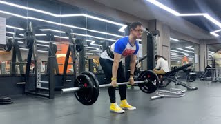 今日训练｜储备高杠130kg*8，直腿硬拉100kg*8