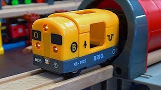 Four Tunnel Railway Wooden Toys Thomas & Friends,Brio Train Toys video for kids.