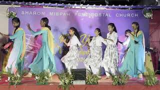 Ulagathai kalakidavae - Tamil Christian Dance - Youth Girls