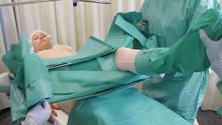 How to drape a knee using the Mölnlycke BARRIER Extremity Set 63730