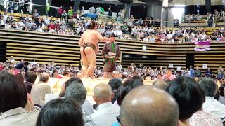 大相撲巡業　東京大田場所　初切