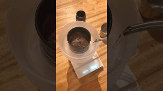 浸み渡らせるようにコーヒードリップするHoop coffee brewer☕️😁