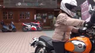 女性ライダー　カワサキ・エストレヤ250　Kawasaki ESTRELLA250 　2015　CB1300 SUPER BOL D'OR　ホンダ・CB1300 スーパーボルドール