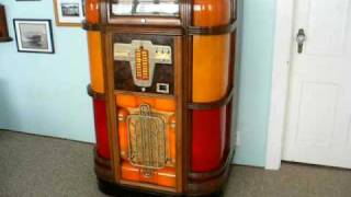 1939 Rock-ola Luxury Light-up jukebox