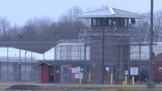 Prison reform bill draws criticism from lawmakers, union officials