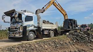 เจองานหินแบบนี้สงสารกระบะเลยครับ Excavator Loading Trucks