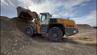 Liebherr L580