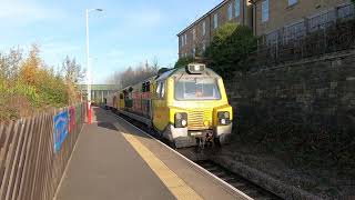 Freightliner 70011 \u0026 66512 passing through Normanton 13/11/24.