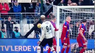 Brazilian player Anderson Talisca scored this stunning freekick for Besiktas.