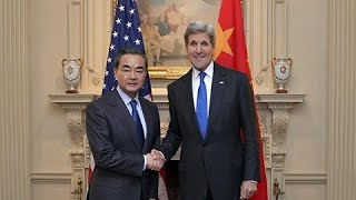 Wang Yi, John Kerry discuss South China Sea, DPRK