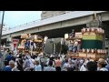 熊谷うちわ祭　荒川区山車庫前の叩き合い