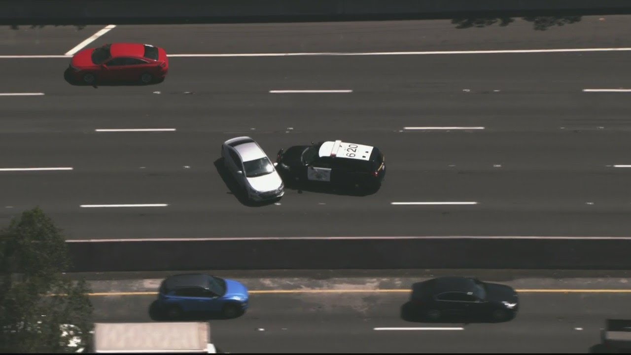 Police Chase Ends With PIT Maneuver On 101 Freeway - YouTube