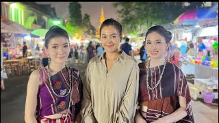 🇱🇦สาวลาวพาเที่ยว ดูบรรยากาศบุญนมัสการพระธาตุหลวง|2022 กับนางเอกเอกmvเพลงทัง3