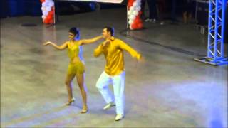 Leandro Azevedo e Angelica Tasoli - Samba de Gafieira 2014