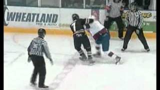 Keegan Lowe vs Austin Bourhis Sep 29, 2010