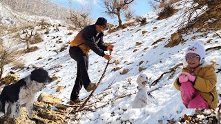 A snowy day❄️ and Asghar's efforts to warm his adopted child in the harsh winter