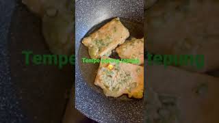 Making fried tempeh in batter #tempekemul #mendoan #vegan