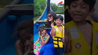 ಐರಾ ಮತ್ತು ಯಥರ್ವ್ 😍 ಯಶ್ ಕುಟುಂಬ | Yash wife and daughter in boat ride #yash #radhikapandit #ayrayash