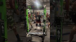 Light Squat Double at 205kg #music #squats #powerlifter