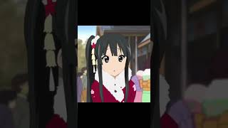 けいおん！【K-ON!】　晴れ着に気合をいれる澪ちゃん