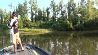 2013 FLW TV | Forrest Wood Cup on the Red River