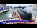 Jokowi Meninjau Kapal Selam KRI Alugoro Buatan RI