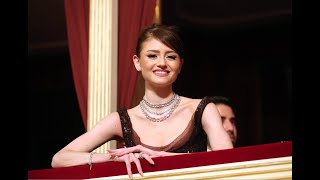 Wiener Opernball 2025 Wie Audrey Hepburn Leni Klum verzaubert in Glitzerrobe