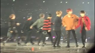 [190127] Therefore 워너원 콘서트 - 활활 (Burn It Up) / 🔥하..하성운 복근🔞