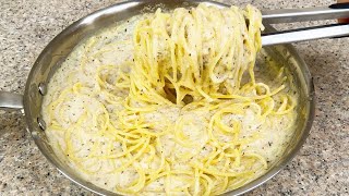 This is such a delicious white sauce spaghetti recipe that you'll love it. Ready in 10 minutes!