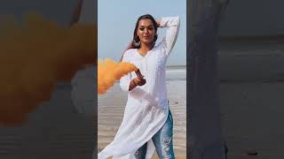 Gulabhi by Sarah Sarosh Instagram Reels Tik Tok video @sarahsarosh #SarahSarosh #Shorts