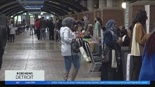 Detroit Means Business Summit draws hundreds of entrepreneurs to Ford Field