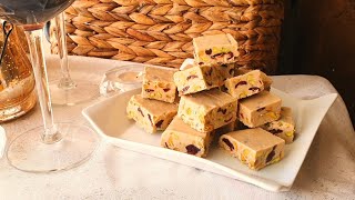 קוביות שוקולד לבן וטחינה ב-5 דק white chocolate cubes with tahini  مكعبات الشوكولاتة مع الطحينة