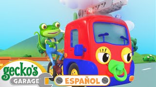 El Bebé Camión de Bomberos 🚒 |🐸 Garaje de Gecko | Carros para niños | Vídeos edu