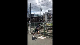 電車より速いのは草 #Shorts