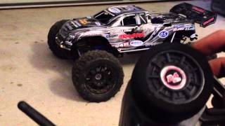 SAVOX SC-1256TG Steering a Traxxas Revo 3.3 O.S 21TM (One Servo Only)