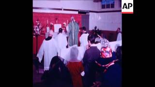 SYND 14 11 76 ARCHBISHOP LEFEBVRE CELEBRATES TRIDENTINE MASS