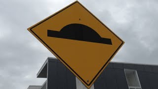 Driving Tests - NZ Road Code - Signs 1-22