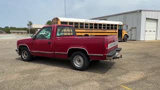 Lot 3003 - 2001 Chevrolet Silverado Truck